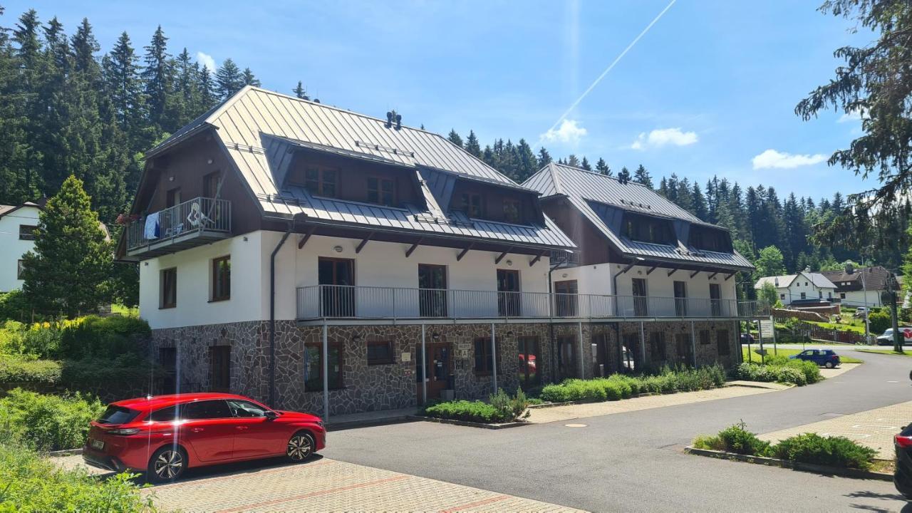 Penzion Dominik Zelezna Ruda Exterior photo